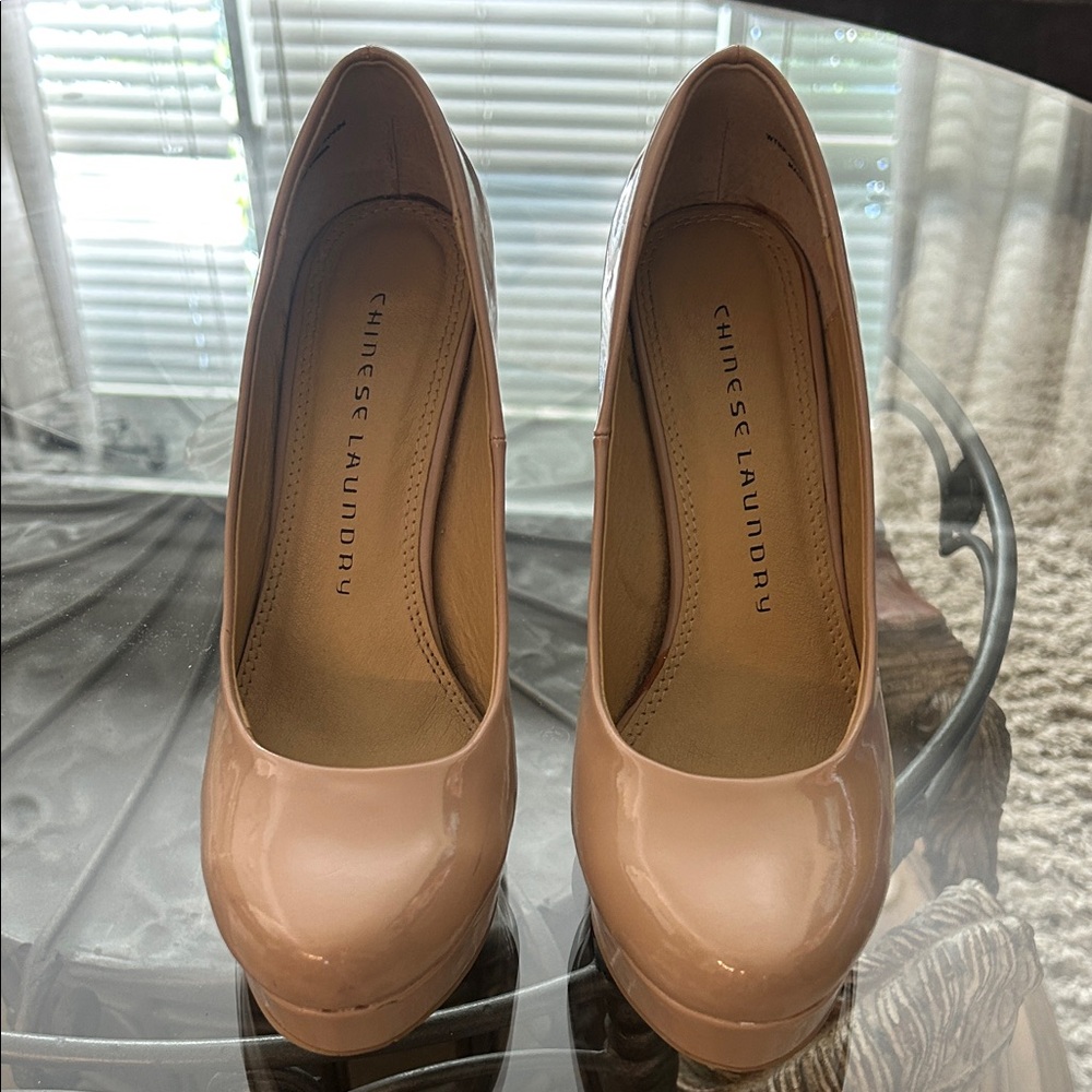 EUC Chinese Laundry Platform Pumps.